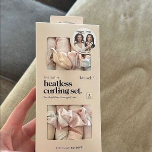 Kitsch Satin Curling Set in Pink and Cream